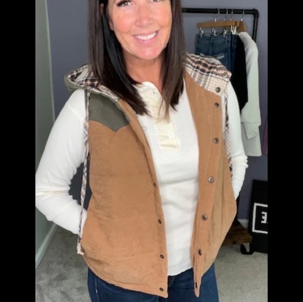 Hem & Thread Puffer Vest NWT